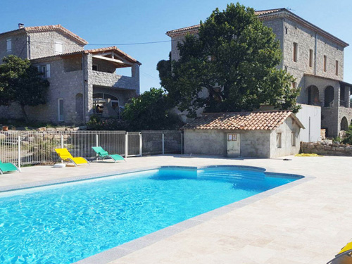 Piscine - La Ferme Graverolle